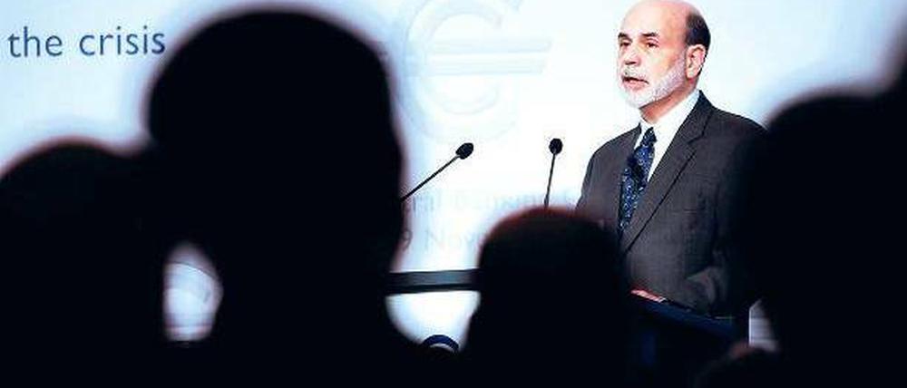 Die Krise ist noch nicht vorbei. Doch was ist zu tun? US-Notenbanker Ben Bernanke am Freitag in Frankfurt am Main. Foto: dapd
