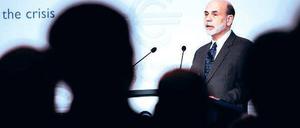 Die Krise ist noch nicht vorbei. Doch was ist zu tun? US-Notenbanker Ben Bernanke am Freitag in Frankfurt am Main. Foto: dapd