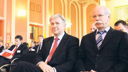 Mobilität – made in Berlin. Daimler-Chef Dieter Zetsche (rechts) und Klaus Wowereit am Donnerstag in Berlin.