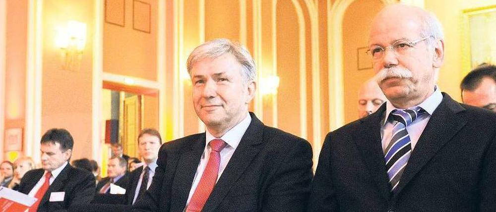 Mobilität – made in Berlin. Daimler-Chef Dieter Zetsche (rechts) und Klaus Wowereit am Donnerstag in Berlin. 
