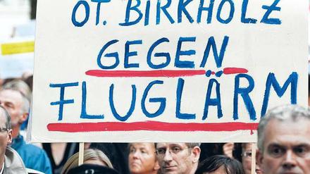 Proteste. Die Anwohner ziehen inzwischen jede Woche auf die Straße. Foto: dpa