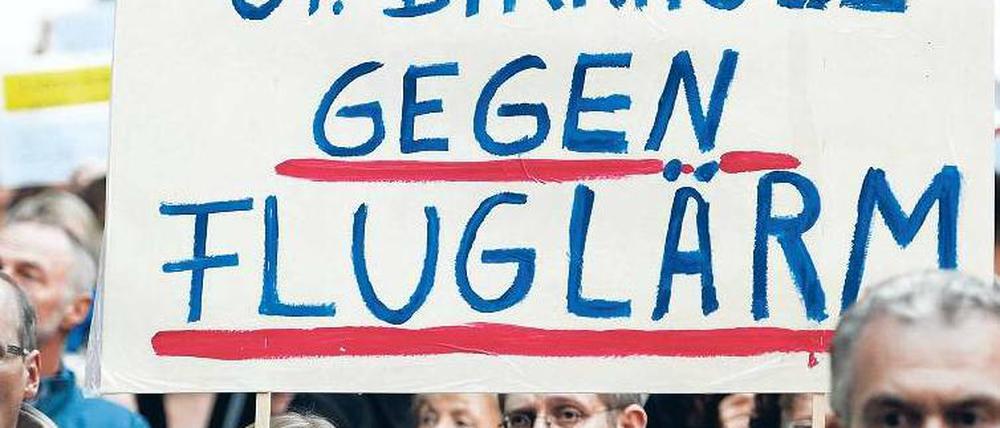 Proteste. Die Anwohner ziehen inzwischen jede Woche auf die Straße. Foto: dpa