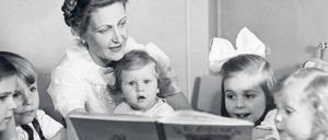Familienidyll. Magda Goebbels 1938 mit Helga, Hellmuth, Hedda, Hilde und Holde, die sie sieben Jahre später vergiftete.