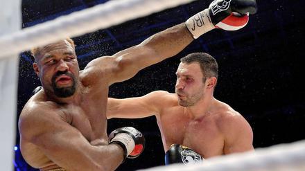 Briggs musste von Klitschko schwere Schläge einstecken. 