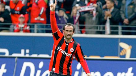 bereitete mit seinem Treffer den Weg zum Heimsieg für seine Eintracht: Theofanis Gekas.