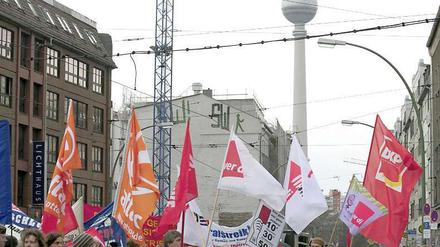 Demonstrationen gegen die Sparpläne der Bundesregierung finden mit schöner Regelmäßigkeit statt.