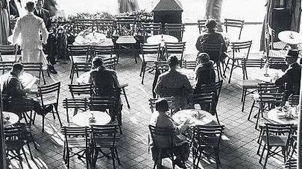 Wartesaal der Talente. Das Romanische Café um 1925. Foto: Ullstein Bild