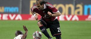 Javier Pinola sorgte mit seinem Treffer in der Nachspielzeit für den ersten Heimsieg des "Clubs" in dieser Saison.