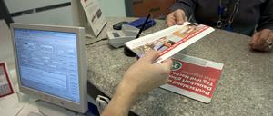 Am Schalter ist das Ticket teurer.