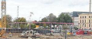 Die drittschönste Baustelle Europas? Viele Passanten und Autofahrer, die die Grube nördlich des Hauptbahnhofs passieren, ahnen nichts von der Auszeichnung.