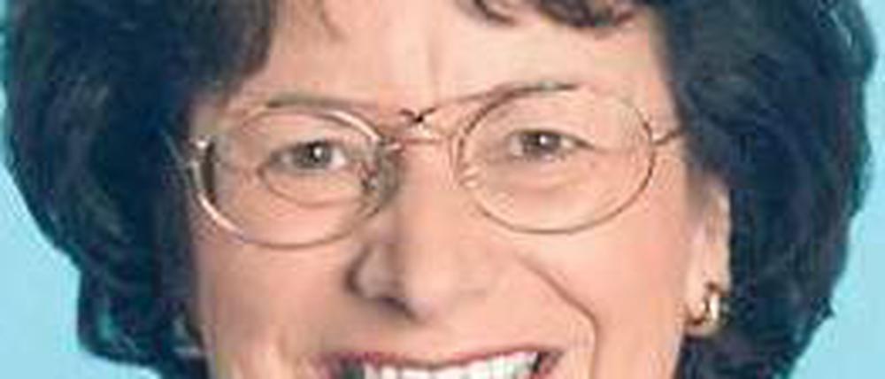 Marie-Luise Dött.