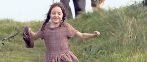 Integration lernen. In Hermine Huntgeburths Film „Teufelsbraten“ (nach Ulla Hahns „Das verborgene Wort“) kann Hildegard (Nina Siebertz) in den 50er Jahren mit Hilfe ihrer Lehrer einer bildungsfeindlichen Familie entfliehen.