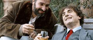 Schicksalsgenossen: Der Schriftsteller Faulque (Jean Dujardin, l) und sein personifizierter Krebs (Albert Dupontel) in Betrand Bliers Film "Le bruit des glacons".