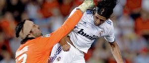 Sami Khedira durfte erst in den letzten 20 Minuten den Kopf für Real Madrid hinhalten.