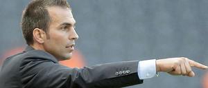 Markus Babbel will mit seiner Hertha den nächsten Erfolg in Düsseldorf.