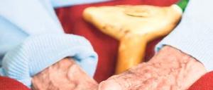 Die Lebensumstände und die Gene – vieles hat Einfluss darauf, wie alt wir werden. 