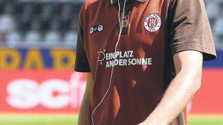 Angegriffen. St. Paulis Ersatztorhüter Benedikt Pliquett überstand eine Attacke von Hooligans ohne Verletzung.