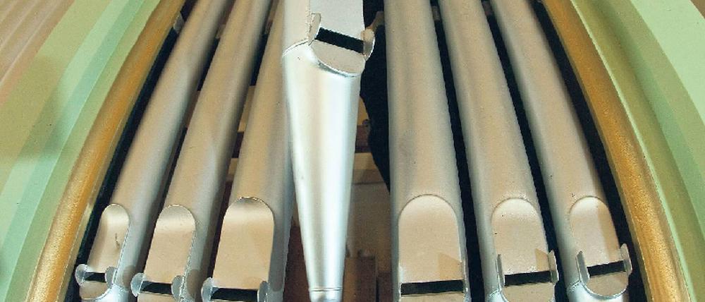 Tonschmiede in Sieversdorf. Neben der Gutsanlage können auf dem Hof auch die Orgelwerkstatt Scheffler sowie die Kunst- und Baukeramik Golem besichtigt werden. Foto: dpa