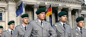 Rekruten der Bundeswehr könnten bald Seltenheitswert haben.