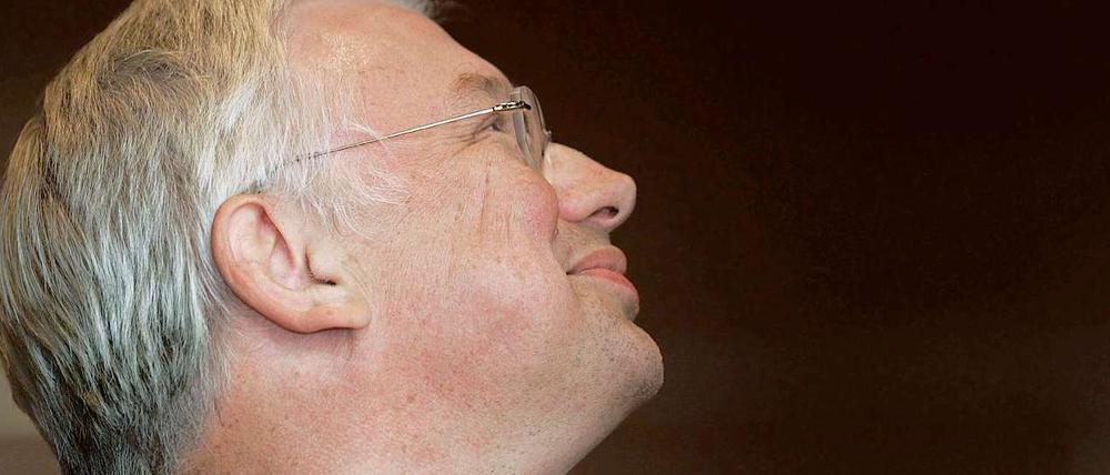 Auf zu neuen Ufern. Roland Koch will in die Wirtschaft wechseln. 
