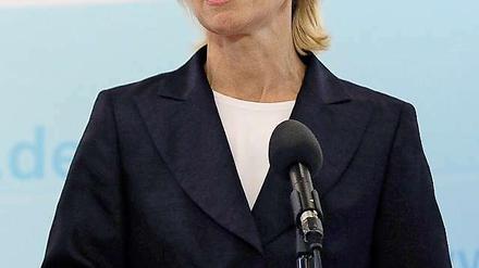Von der Leyens Pläne für die Bildungs-Card bleiben umstritten.