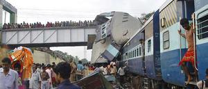 Nach dem Unglück bietet sich ein Bild der Verwüstung.