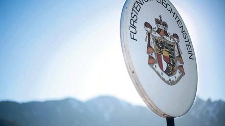 Ungemütlich. Immer wieder tauchen CDs mit Daten von Anlegern auf, die zum Beispiel in Liechtenstein Steuern hinterziehen. 