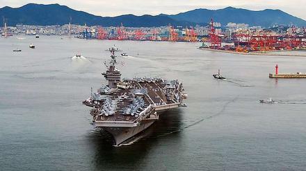 Die USS George Washington verlässt den Hafen. Die USA und Südkorea starten ihr Manöver.
