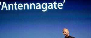 Viel zu erklären hatte Apple-Großmeister Steve Jobs kürzlich bei einer Pressekonferenz zu den Antennenproblemen mit dem iPhone4. Jetzt gab es Angenehmeres zu verkünden.