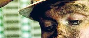 Schicht im Schacht. Auf dem Archivbild macht ein Kumpel der Dinslakener Zeche Lohberg/Osterfeld Feierabend. Ab 2014 könnte europaweit Schluss sein.