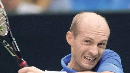 Neuer Sympathieträger. Nikolai Dawidenko hat sich bei seinem Sieg im Vorjahr in Hamburg viele Freunde gemacht und sein Image als Langweiler abgelegt. Foto: dpa