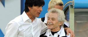 Adolf, genannt „Adi“ Katzenmeier, hier mit Joachim Löw.
