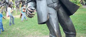 Tod in Manila. Ein Rizal-Denkmal in der philippinischen Hauptstadt. F.: Imago/Xinhua