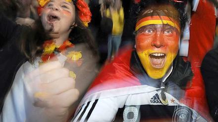 Feierfrei? Gibt's keins. Wer beim nächsten Spiel der Deutschen keinen Urlaub genommen hat, braucht einen toleranten Chef.