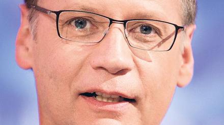 Günther Jauch kommt, Anne Will bleibt. Allerdings übernimmt der ARD-Neuzugang von Will den Sendeplatz für die politische Talkshow am Sonntag. Fotos: dpa/NDR