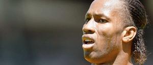 Der ivorische Fußball-Superstar Didier Drogba kann aufgrund eines Bruchs des rechten Ellbogens nicht am Turnier teilnehmen.
