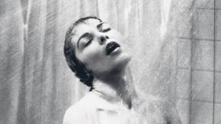 Vorher. Marion Crane (Janet Leigh) unter der Dusche. 