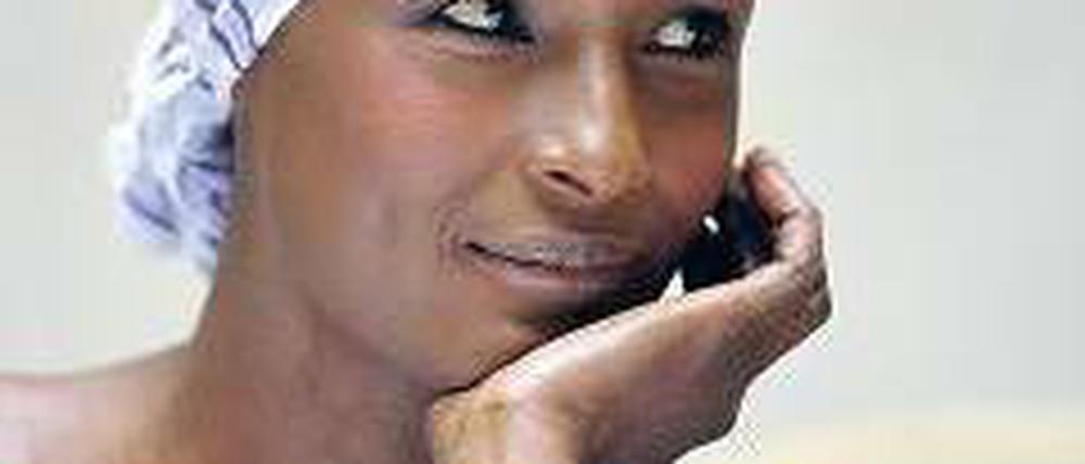 Waris Dirie will afrikanischen Frauen helfen, sich selbst zu helfen. Foto: ddp