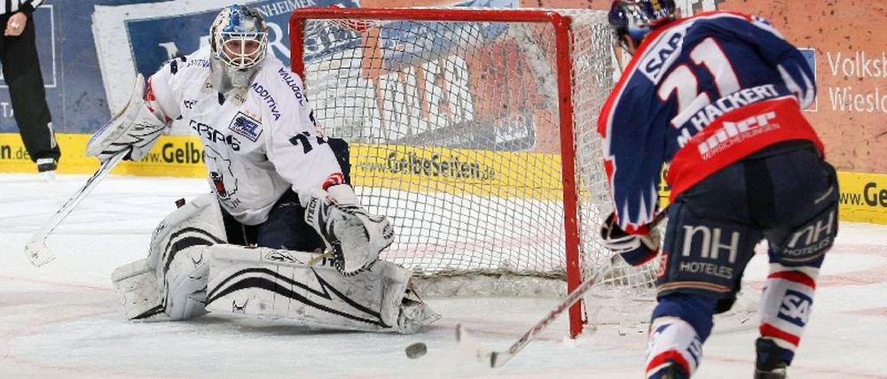 DEL 08 09 - Play-Off - Adler Mannheim vs. Eisbaeren Berlin