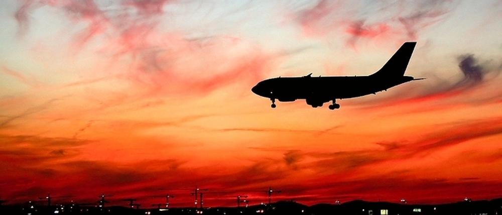 291146_3_xio-fcmsimage-20090731221658-006001-4a73513aa885a.heprodimagesfotos84120090801plane.jpg