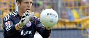 Jörg Butt soll auch in Südafrika Bälle halten - zumindest im Training.