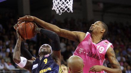 Basketball-Playoff - Telekom Baskets Bonn - Alba Berlin