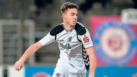 Gekommen, um zu bleiben. Farid Abderrahmane spielt auch in der kommenden Saison beim SV Babelsberg 03. Da kann was wachsen.