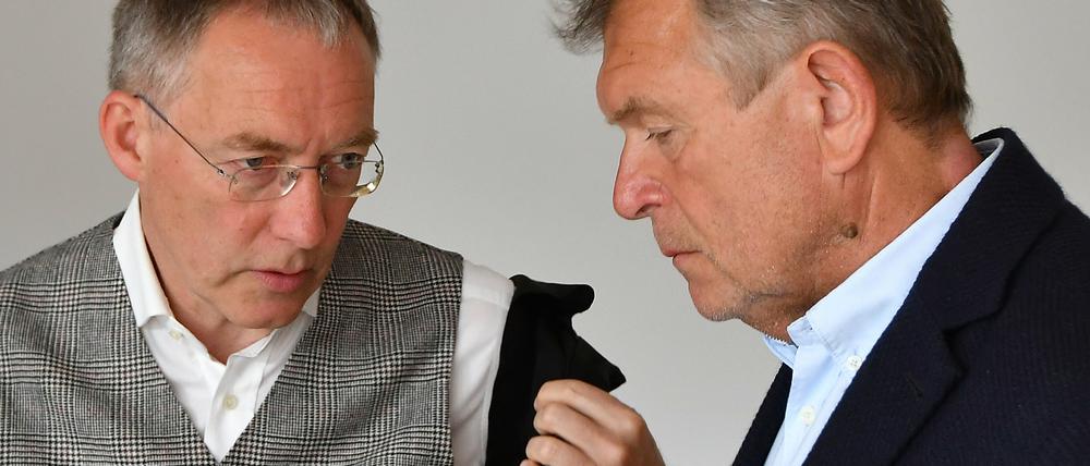 Victor Stimming (r.) mit seinem Anwalt vor dem Amtsgericht Potsdam.