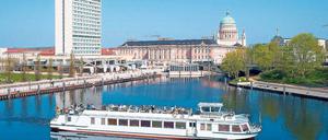 Potsdamer Hafenrunde. Die MS Stadt Potsdam ist als Standesamt zugelassen. Das Heiraten an Bord wird jetzt noch schöner, denn das Schiff hat einen saubereren und leiseren Motor bekommen.