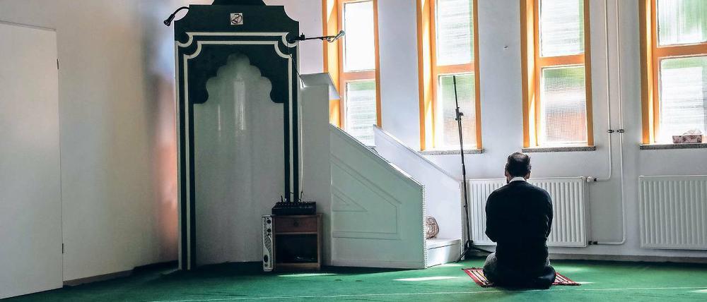 Sakral. Der Gebetsraum wurde in einem ehemaligen Heizhaus eingerichtet.