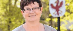 Die Amtsinhaberin. Seit 2010 ist Ute Hustig Bürgermeisterin von Nuthetal. 1993 ist sie nach Saarmund gezogen und seither im Ort und der Gemeinde politisch aktiv, vorher war sie Stadtverordnete in Potsdam. Ihr größter Erfolg ist es, den Kassenkredit der Gemeinde von einer Million Euro abgebaut zu haben.