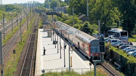 Abgehängt. Der Bahnhof Wustermark (Havelland) soll künftig nicht mehr so oft angefahren werden.
