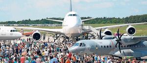 Nur Fliegen ist schöner. In einer Woche können Technikfans auf der ILA am Rande des Flughafens BER wieder große Maschinen sehen. Für ein Brettspiel zum Pannen-Airport nebenan ist da kein Platz, finden die Veranstalter.