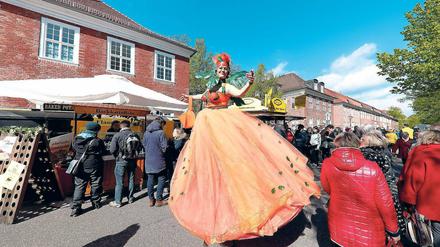 Die Händler freut’s. Am Samstag und am Sonntag kehrt das Tulpenfest ins Holländische Viertel zurück. Um die Marke gibt es jetzt aber Streit.